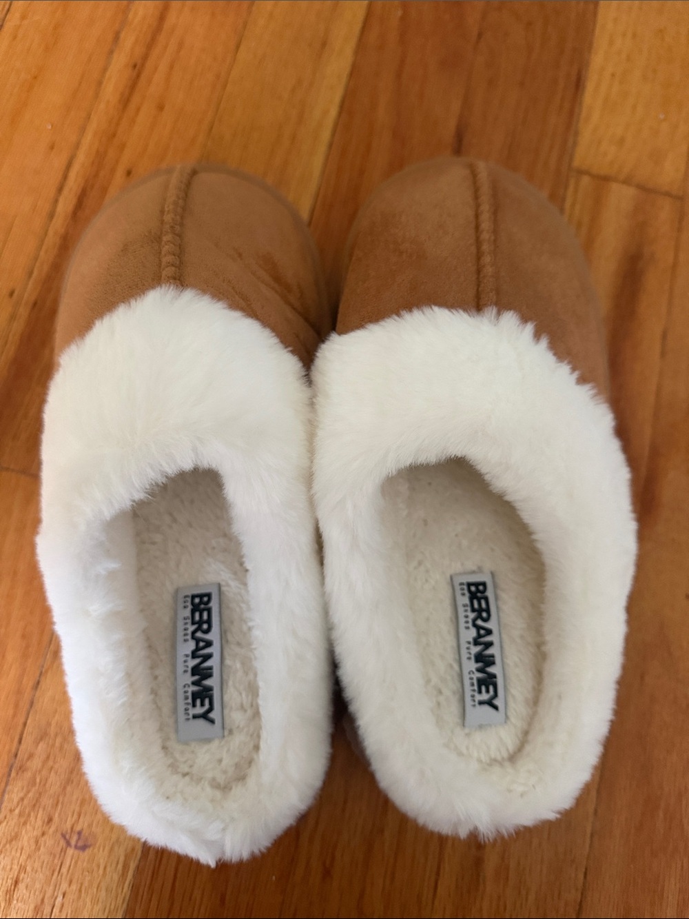 Casual Cozy Slip-On Slippers in Tan with White Faux Fur